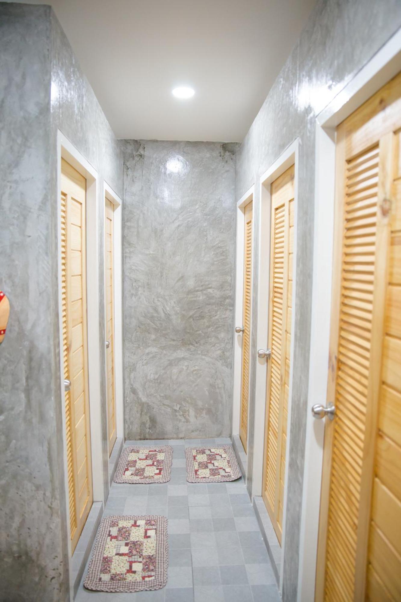 สุรีย์เฮาส์ Hostel เชียงราย ภายนอก รูปภาพ